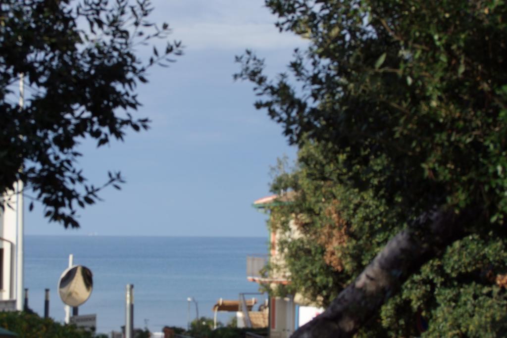 La Zattera Camere San Vincenzo Bagian luar foto